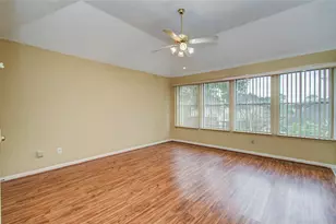 16218 Ruffian Dr, Friendswood, TX 77546 - Photo 9