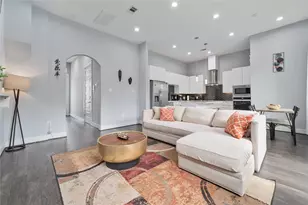 5116 Del Sur St, Houston, TX 77018 - Photo 9