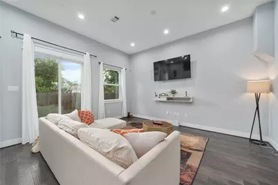 5116 Del Sur Street #D, Houston, TX 77018 - Photo 11