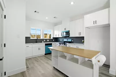 116 S 3rd Street, La Porte, TX 77571 - Photo 9