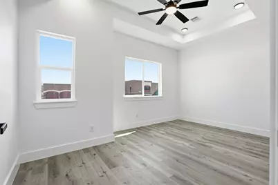 116 S 3rd Street, La Porte, TX 77571 - Photo 11