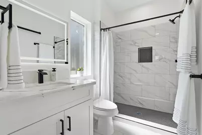 116 S 3rd Street, La Porte, TX 77571 - Photo 13