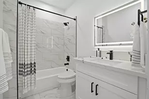 116 S 3rd St, La Porte, TX 77571 - Photo 15