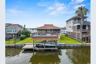 550 Pompano Street, Bayou Vista, TX 77563 - Photo 3