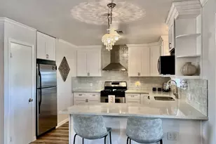 550 Pompano St, Bayou Vista, TX 77563 - Photo 11