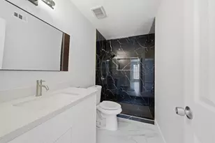 9350 Country Creek Dr, Houston, TX 77036 - Photo 19