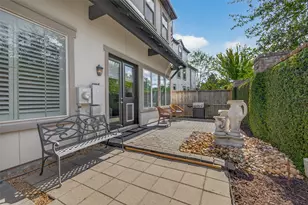 1607 W Rose Terrace Ln, Houston, TX 77055 - Photo 45