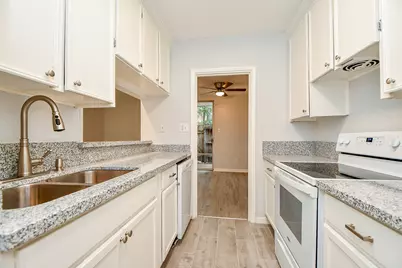 2822 Briarhurst Drive #43, Houston, TX 77057 - Photo 3