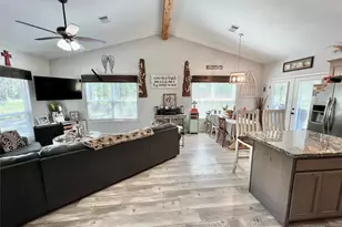 22740 Brazos Cir, Damon, TX 77430 - Photo 9