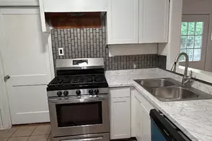 1050 Boyd St, Beaumont, TX 77705 - Photo 7
