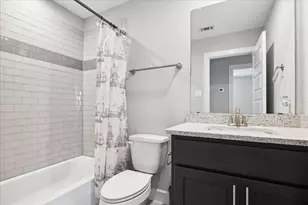 2430 Sheridan St, Houston, TX 77030 - Photo 19