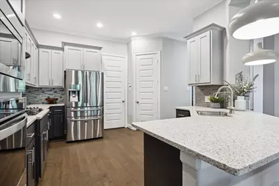 2430 Sheridan Street, Houston, TX 77030 - Photo 9