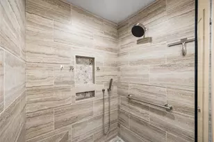 2103 River Falls Dr, Houston, TX 77339 - Photo 21