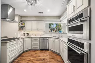 2103 River Falls Dr, Houston, TX 77339 - Photo 7