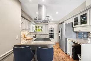 2103 River Falls Dr, Houston, TX 77339 - Photo 9