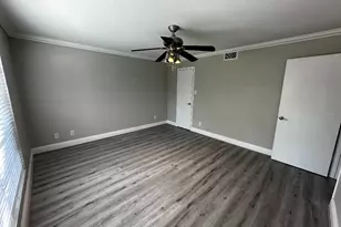 4444 Victory Dr, Houston, TX 77088 - Photo 13