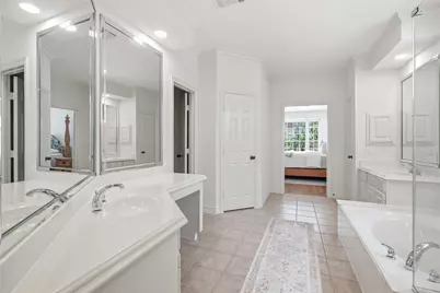 4415 Towering Oak Court, Houston, TX 77059 - Photo 17