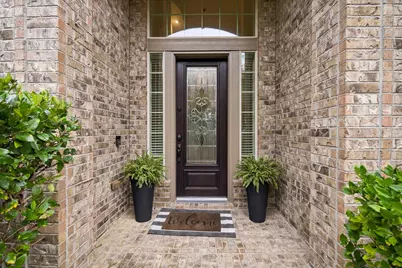 18 Blue Bungalow Drive, The Woodlands, TX 77389 - Photo 3