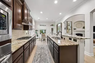 18 Blue Bungalow Dr, The Woodlands, TX 77389 - Photo 15