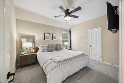 18 Blue Bungalow Drive, The Woodlands, TX 77389 - Photo 27