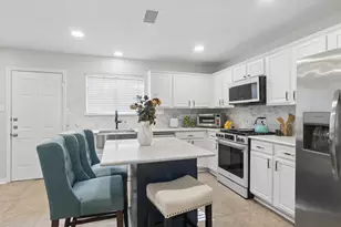 126 W Drifting Shadows Circle, Conroe, TX 77385 - Photo 13