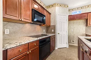 7906 Glenn Cliff Dr, Houston, TX 77064 - Photo 15