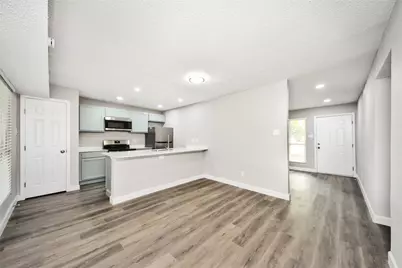 781 Country Place Drive #1017, Houston, TX 77079 - Photo 13