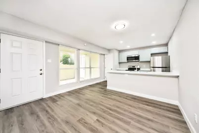 781 Country Place Drive #1017, Houston, TX 77079 - Photo 15