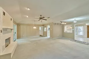 8805 Lakeshore Dr, Montgomery, TX 77316 - Photo 13