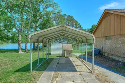 8805 Lakeshore Drive, Montgomery, TX 77316 - Photo 35