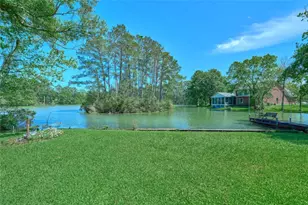 8805 Lakeshore Dr, Montgomery, TX 77316 - Photo 3