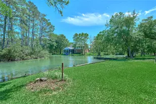 8805 Lakeshore Dr, Montgomery, TX 77316 - Photo 5