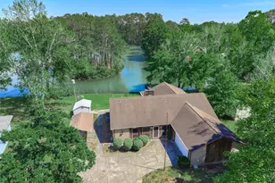 8805 Lakeshore Dr, Montgomery, TX 77316 - Photo 1