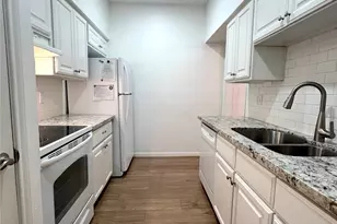 2425 Underwood St, Houston, TX 77030 - Photo 3