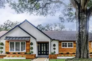 10710 Russett Dr, Houston, TX 77042 - Photo 1