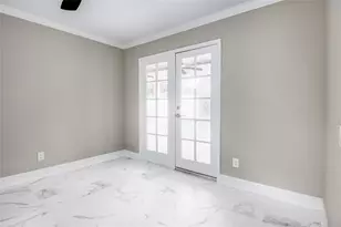 10710 Russett Dr, Houston, TX 77042 - Photo 13