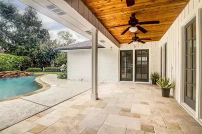 10710 Russett Drive, Houston, TX 77042 - Photo 17