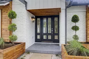 10710 Russett Dr, Houston, TX 77042 - Photo 5