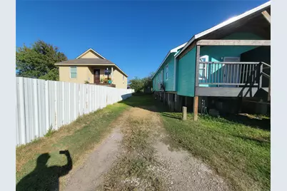 715 11th Street #A and B, Dickinson, TX 77539 - Photo 13