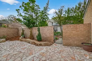 12625 Memorial Dr, Houston, TX 77024 - Photo 41