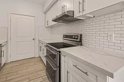 12625 Memorial Drive #94, Houston, TX 77024 - Photo 17