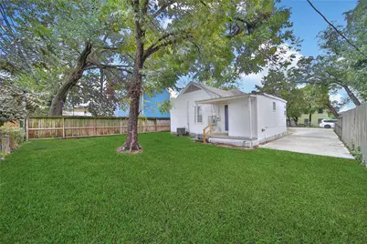 7707 Arberry Street, Houston, TX 77012 - Photo 19