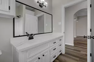 112 Washington Ave, Clute, TX 77531 - Photo 33