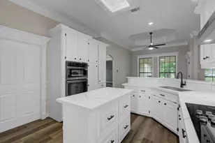 112 Washington Ave, Clute, TX 77531 - Photo 13