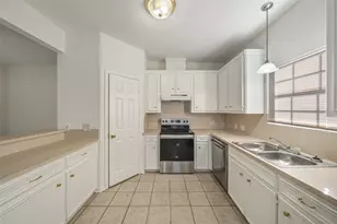 5502 Finch St, Houston, TX 77028 - Photo 9