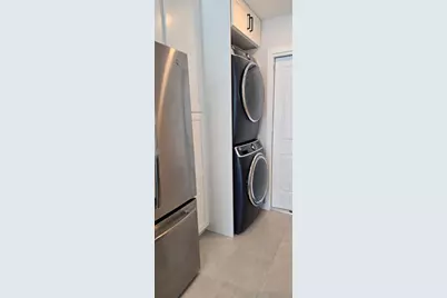 1403 Bramblebury Drive, Sugar Land, TX 77498 - Photo 9