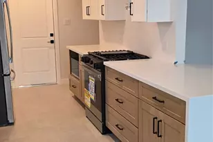 1403 Bramblebury Dr, Sugar Land, TX 77498 - Photo 5