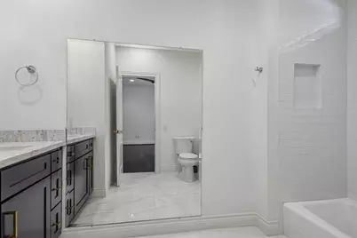 4817 Linden Street, Bellaire, TX 77401 - Photo 33