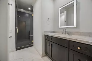 4817 Linden St, Bellaire, TX 77401 - Photo 31