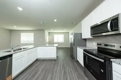 8125 Vanilla Orchid Drive, Houston, TX 77016 - Photo 9